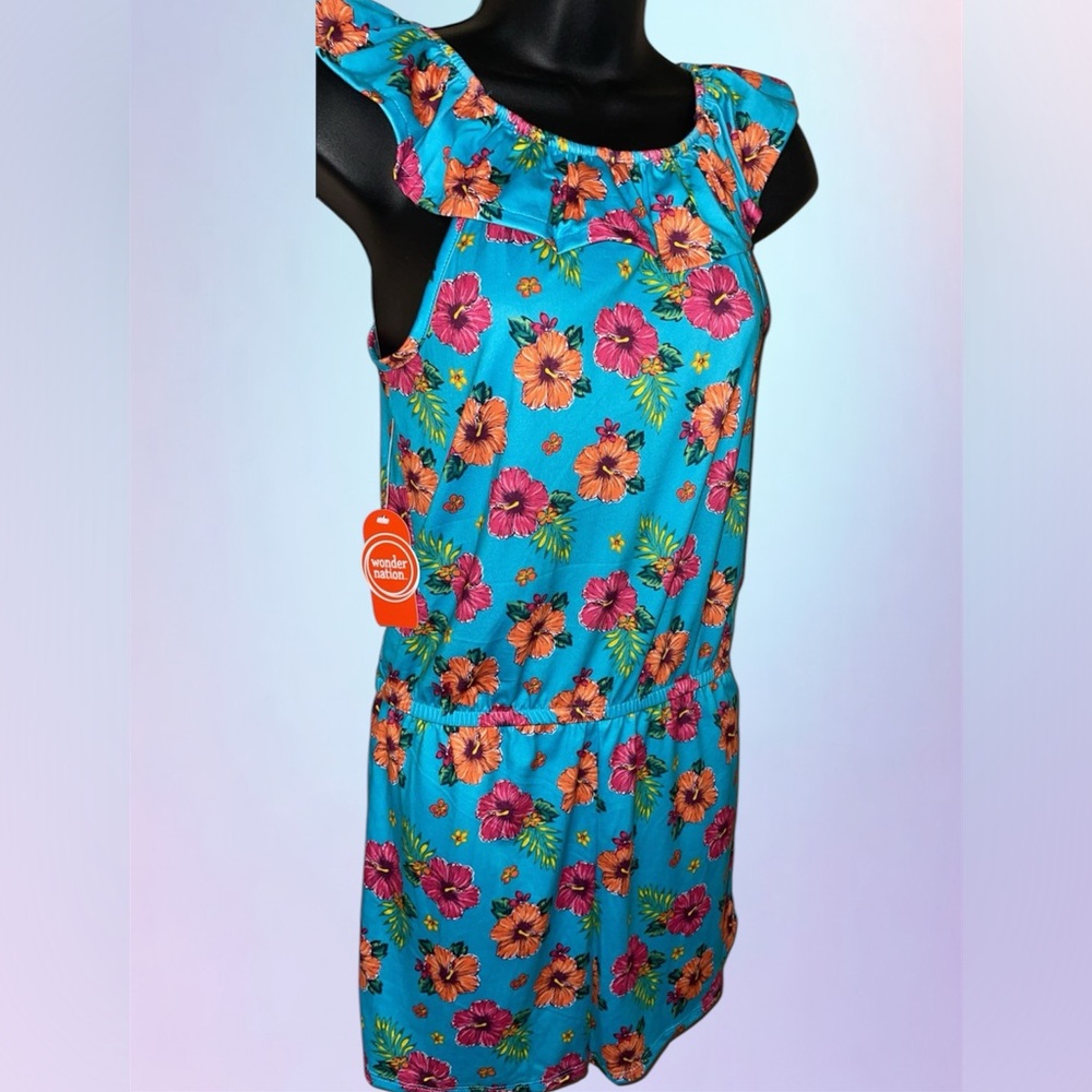 Beautiful NWT wonder nation hibiscus flower 🌺 size 14/16 XL